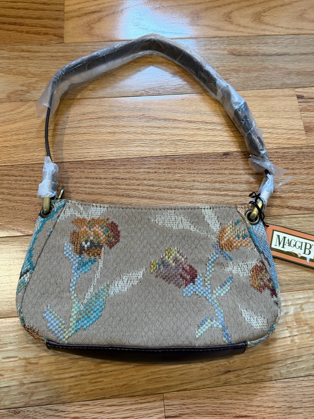 Floral Tapestry Shoulder Bag NWT - Picture 2 of 7